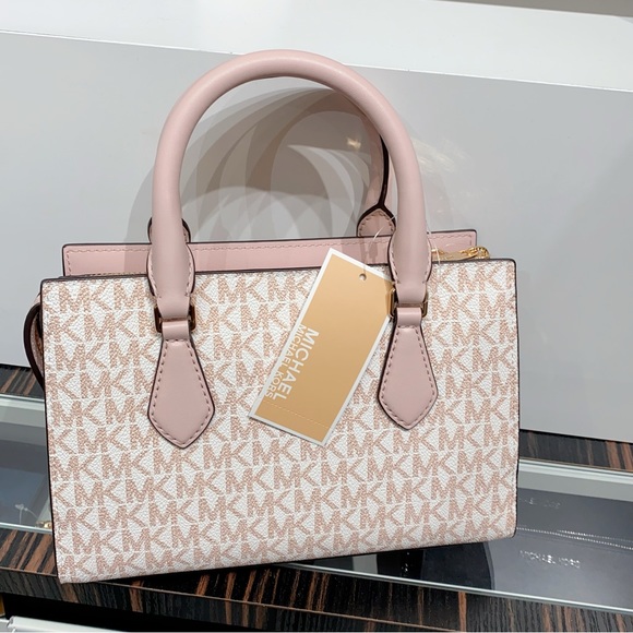 Michael Kors Sheila Small satchel crossbody - Picture 4 of 10